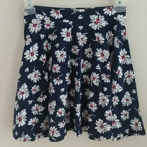 4/$20🌺 Floral Skirt